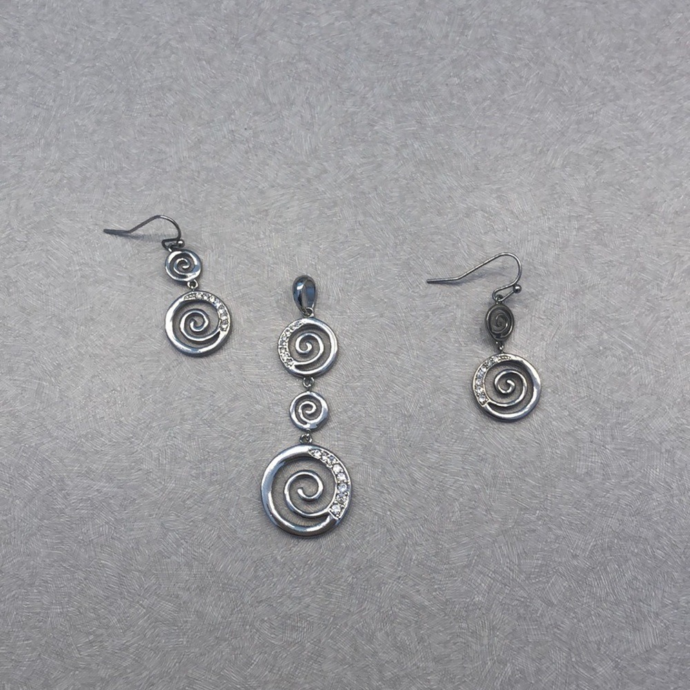 Lia Sophia necklace charm and earrings